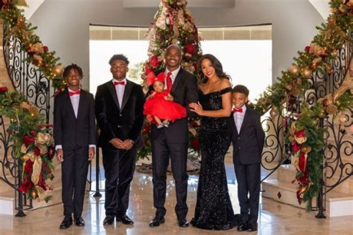Adrian Peterson Kids: A Comprehensive Look at the NFL Legend's Family Life