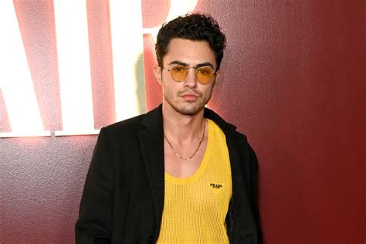 Darren Centinello: The Man Who Makes Hollywood Glamour Look Effortless